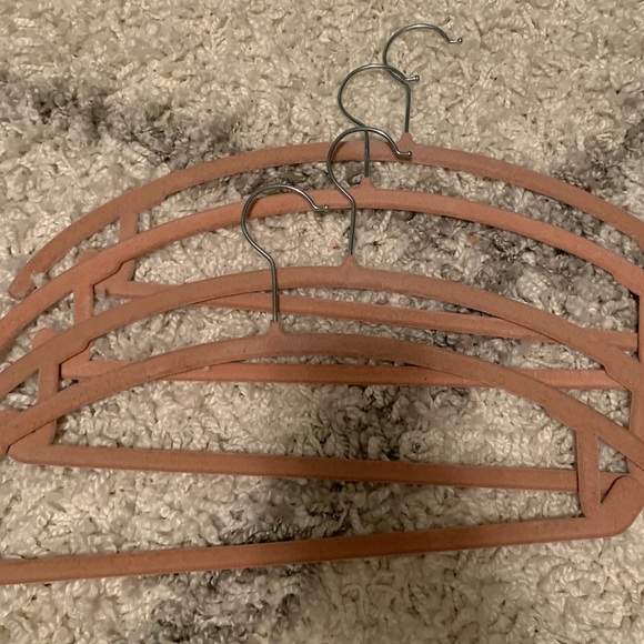 12x Pink Huggable Hangers - Picture 2 of 4